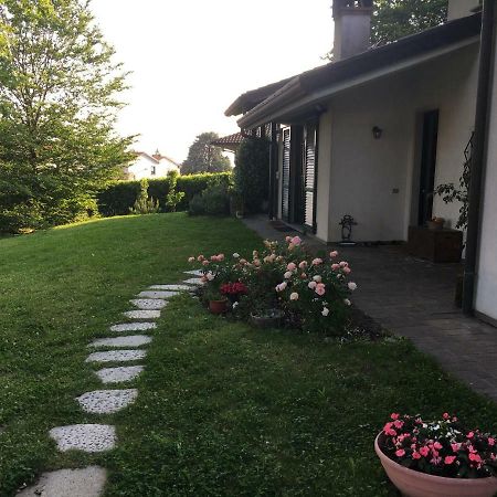 Elleboro B&B Carugo Exterior foto
